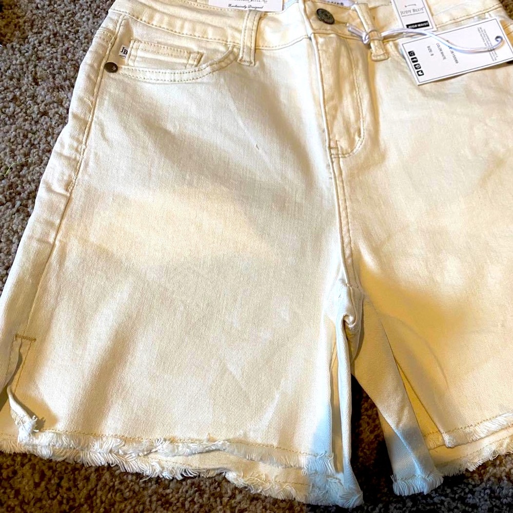 Ecru colored side slit cut offs